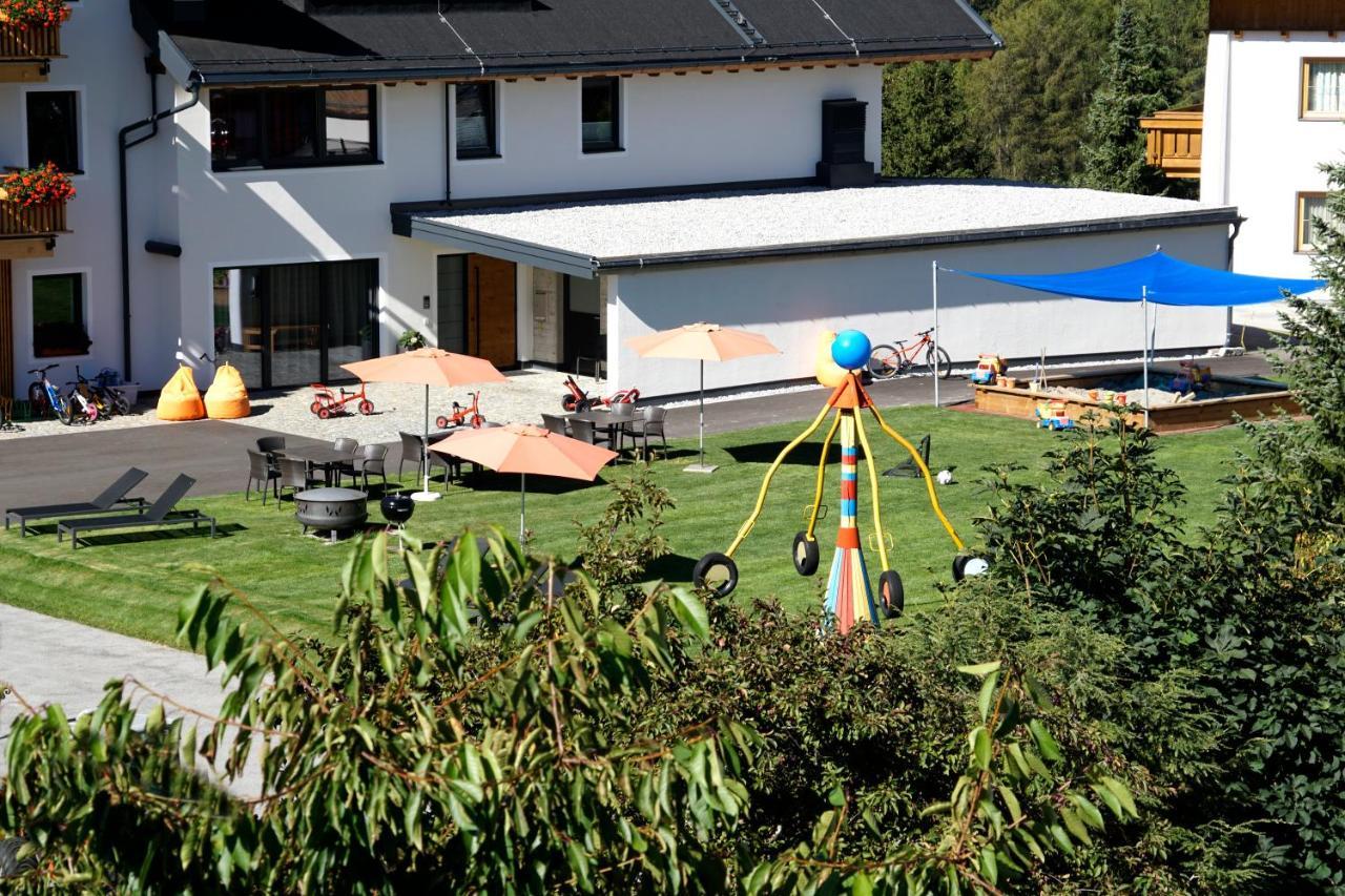 Apart-Hotel Dreisonnenhof Fiss Kültér fotó