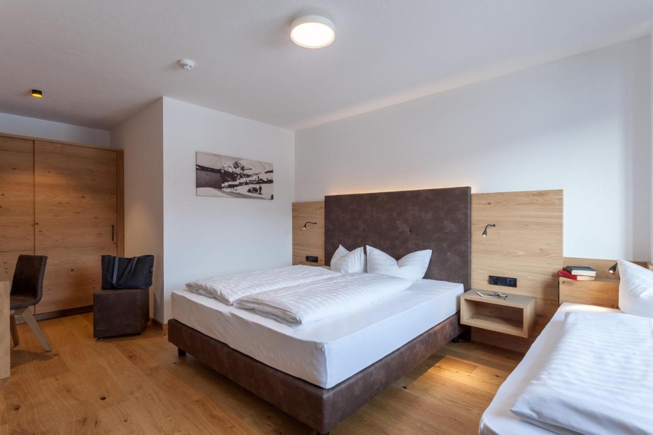 Apart-Hotel Dreisonnenhof Fiss Kültér fotó